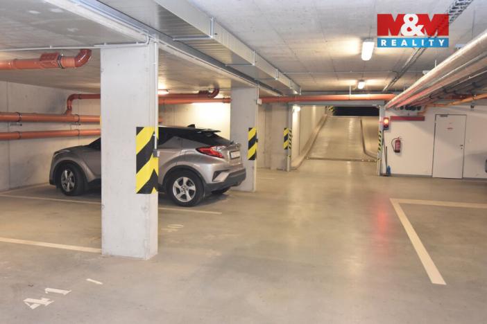 Pronájem garážového stání, Brandýs nad Labem-Stará Boleslav - Brandýs nad Labem, Fakultní, 11 m2