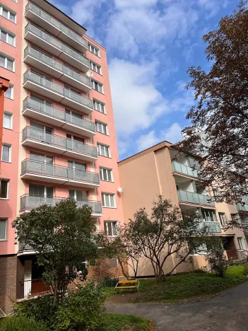 Prodej bytu 3+1, Karlovy Vary, Vítězná, 84 m2