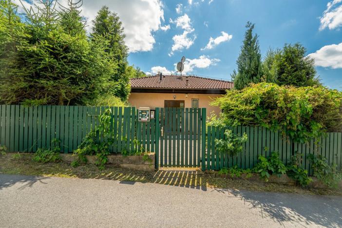 Prodej rodinného domu, Bratronice - Dolní Bezděkov, 100 m2