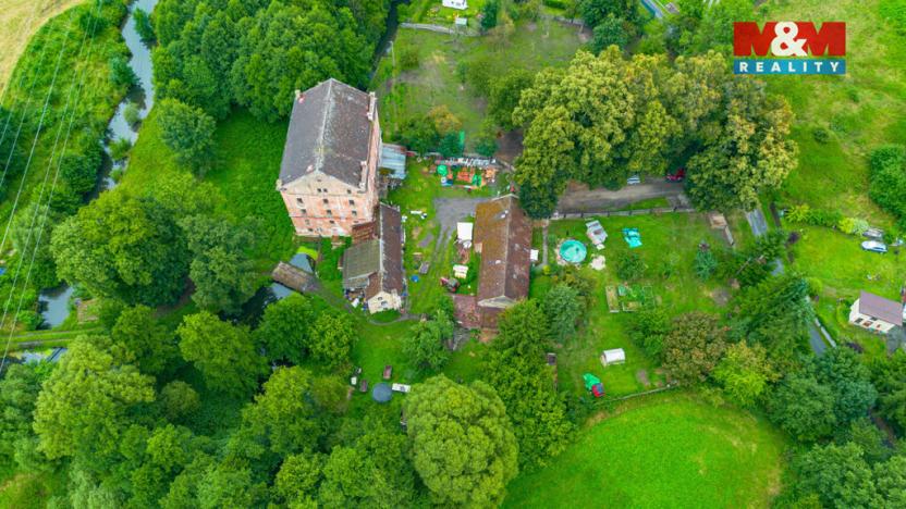 Prodej obchodního prostoru, Klatovy - Beňovy, 934 m2