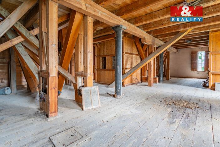 Prodej historického objektu, Klatovy - Beňovy, 934 m2