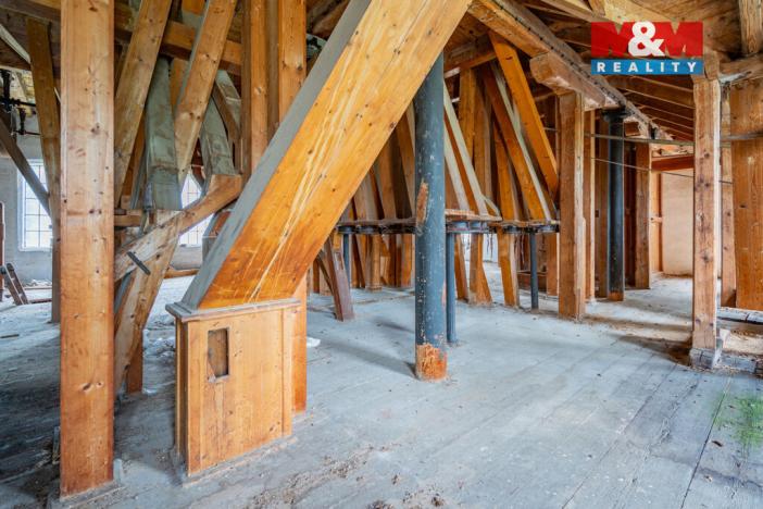 Prodej historického objektu, Klatovy - Beňovy, 934 m2