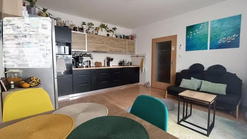 Prodej bytu 2+kk, Moravany, Sadová, 54 m2
