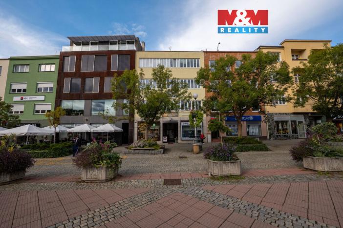 Pronájem bytu 1+kk, Zlín, náměstí Míru, 29 m2