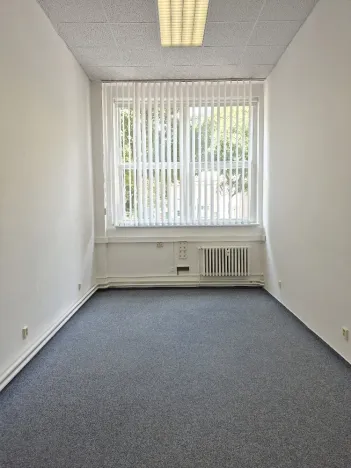Pronájem kanceláře, Praha - Smíchov, Drtinova, 21 m2