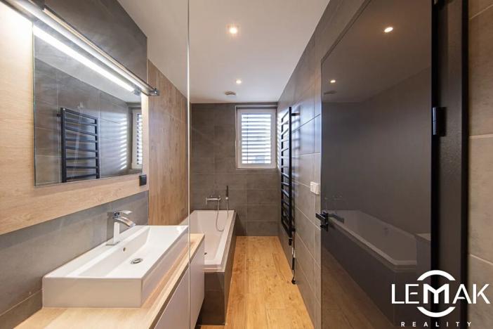 Pronájem rodinného domu, Olomouc, Mačákova, 173 m2