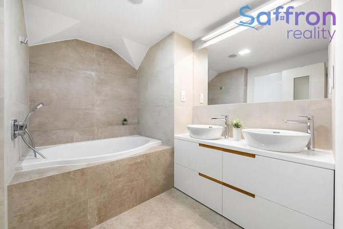 Prodej bytu 6+kk a větší, Dýšina, 17. listopadu, 209 m2