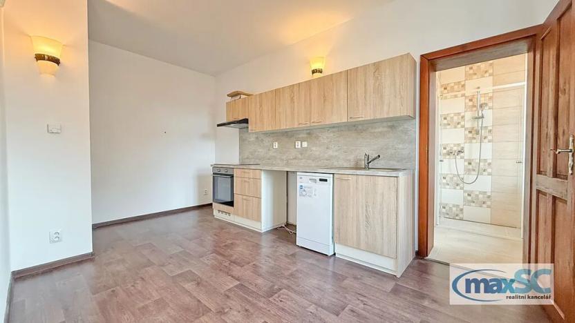 Pronájem bytu 2+1, Holice, Hradecká, 45 m2