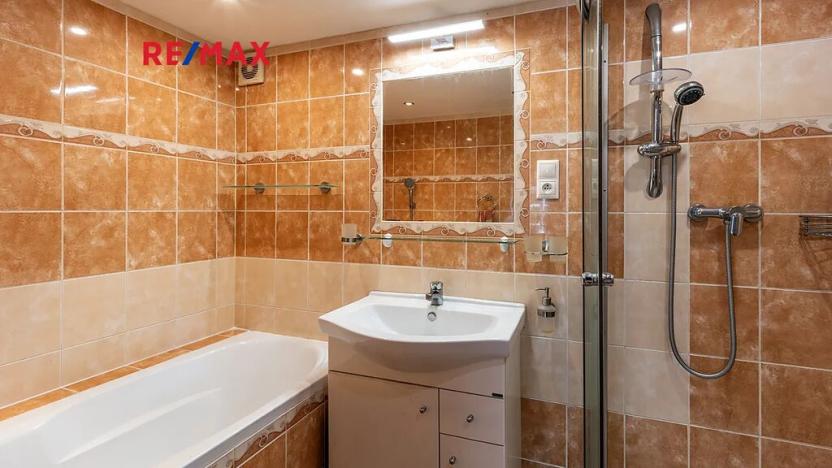 Prodej rodinného domu, Nový Oldřichov, 265 m2