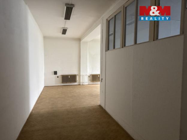 Pronájem obchodního prostoru, Praha - Malešice, Počernická, 1172 m2