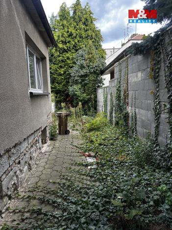 Prodej rodinného domu, Praha - Suchdol, K osmidomkům, 180 m2