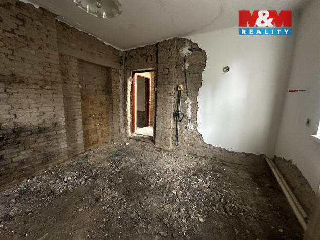 Prodej rodinného domu, Praha - Suchdol, K osmidomkům, 180 m2