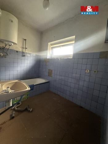 Prodej rodinného domu, Praha - Suchdol, K osmidomkům, 180 m2