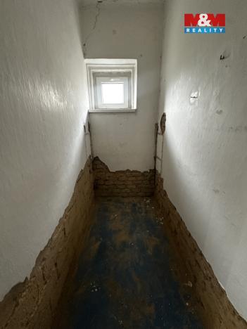 Prodej rodinného domu, Praha - Suchdol, K osmidomkům, 180 m2