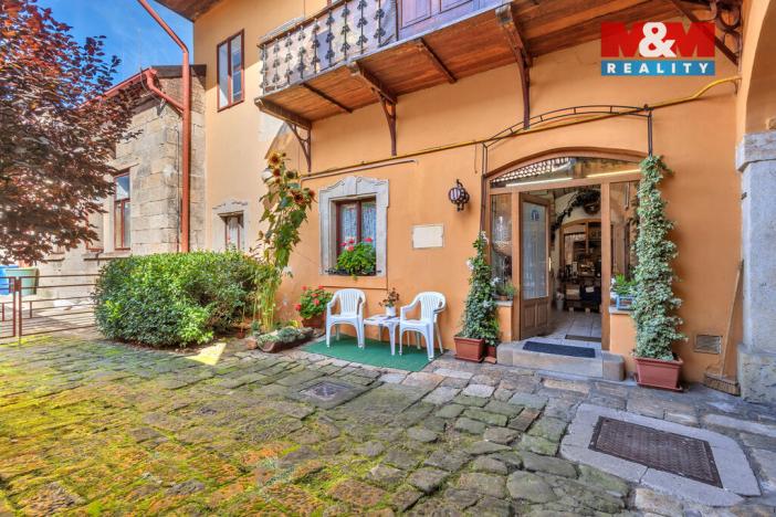 Prodej činžovního domu, Hořice, náměstí Jiřího z Poděbrad, 385 m2