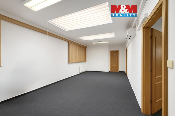 Pronájem kanceláře, Praha - Vinohrady, Kolínská, 100 m2