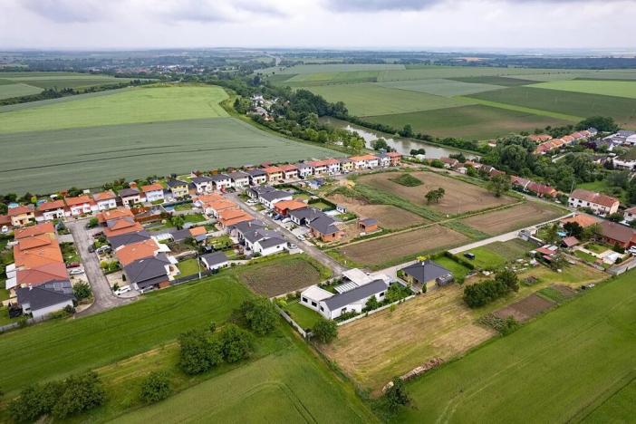 Prodej pozemku pro bydlení, Syrovice, 403 m2