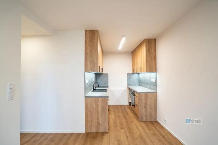 Pronájem bytu 2+kk, Praha - Háje, Kosmická, 43 m2