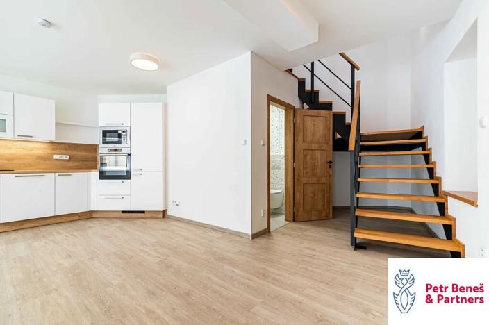 Pronájem bytu 3+kk, Rakovník, Husovo náměstí, 87 m2