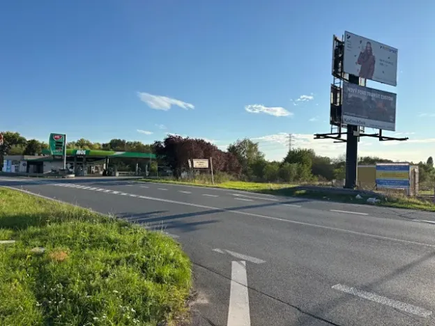 Pronájem komerčního pozemku, Praha, Vídeňská, 3852 m2