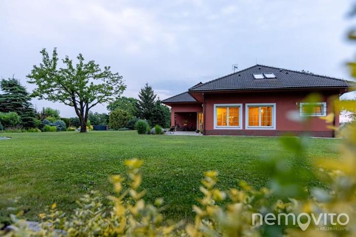 Prodej rodinného domu, Křížkový Újezdec, 412 m2