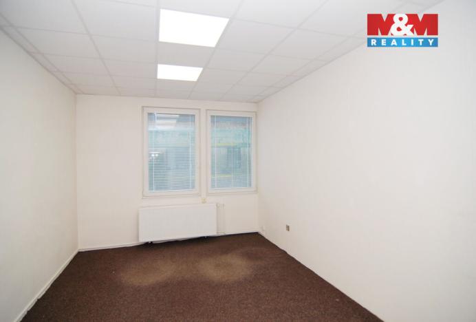 Pronájem kanceláře, Ostrava - Mariánské Hory, Mariánské náměstí, 17 m2