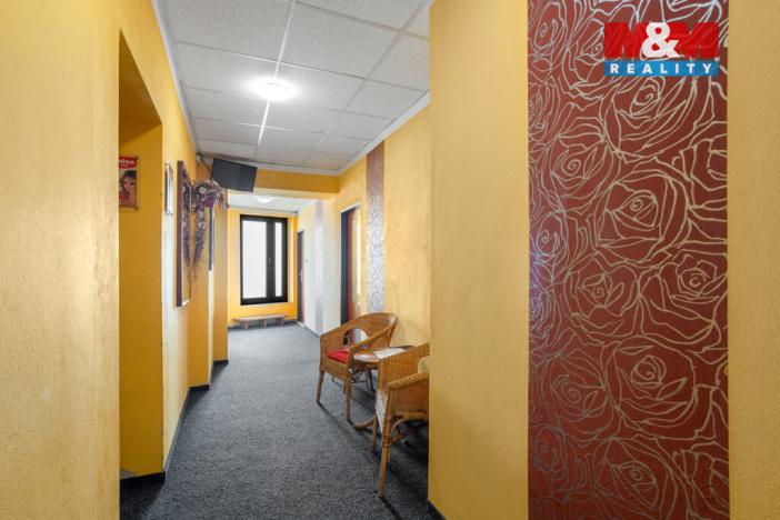 Pronájem obchodního prostoru, Kladno, J. Hory, 11 m2