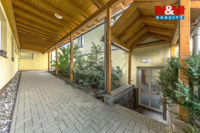 Prodej obchodního prostoru, Liberec - Liberec VII-Horní Růžodol, Palackého, 224 m2