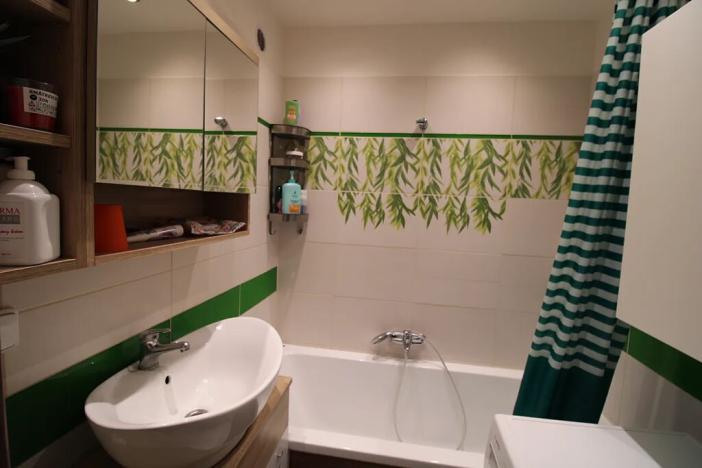 Prodej bytu 3+1, Karlovy Vary, Krymská, 68 m2