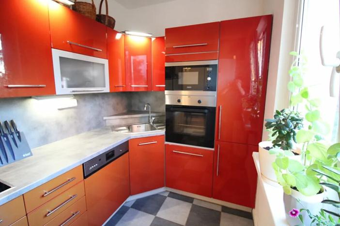 Prodej bytu 3+1, Karlovy Vary, Krymská, 68 m2