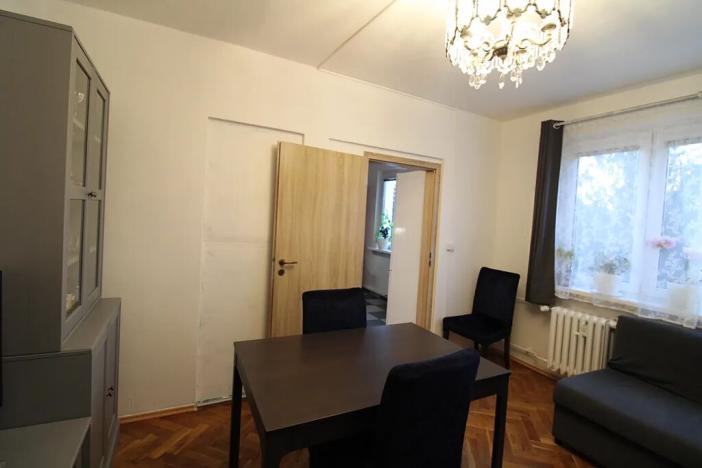 Prodej bytu 3+1, Karlovy Vary, Krymská, 68 m2