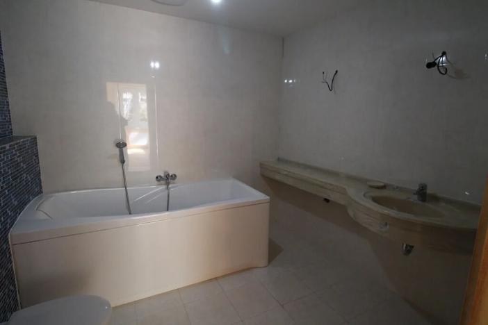 Prodej bytu 4+kk, Karlovy Vary, Pod Jelením skokem, 191 m2