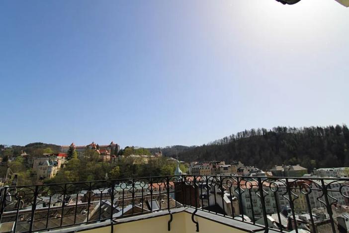 Prodej bytu 4+kk, Karlovy Vary, Pod Jelením skokem, 191 m2