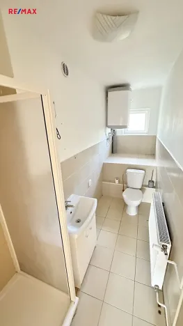 Prodej rodinného domu, Horní Bezděkov, Hlavní, 260 m2