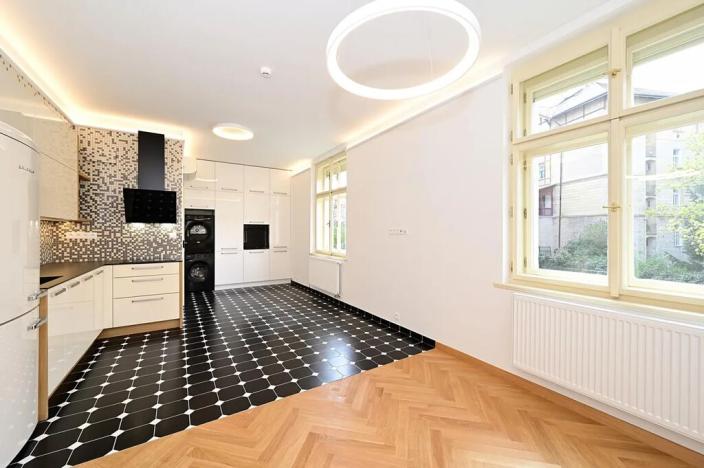 Pronájem bytu 3+kk, Praha - Smíchov, Na Březince, 99 m2