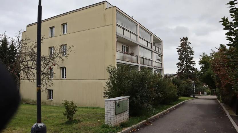 Pronájem bytu 2+kk, Benešov, Nezvalova, 43 m2