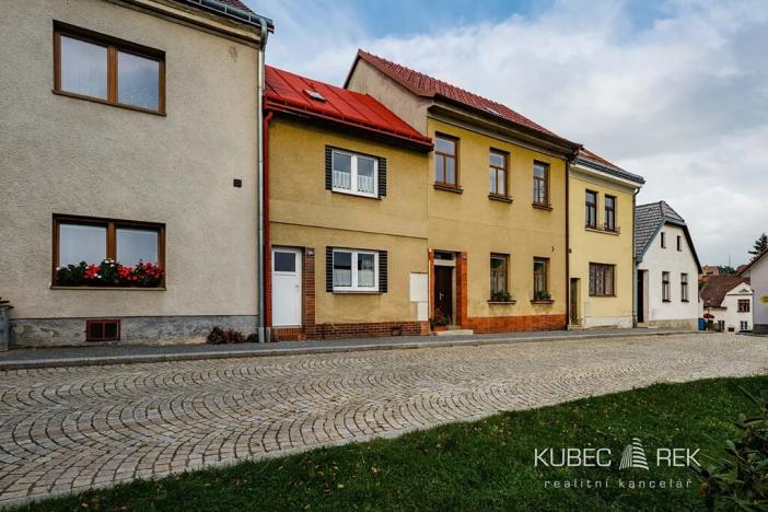 Prodej rodinného domu, Počátky, Mariánské nám., 80 m2