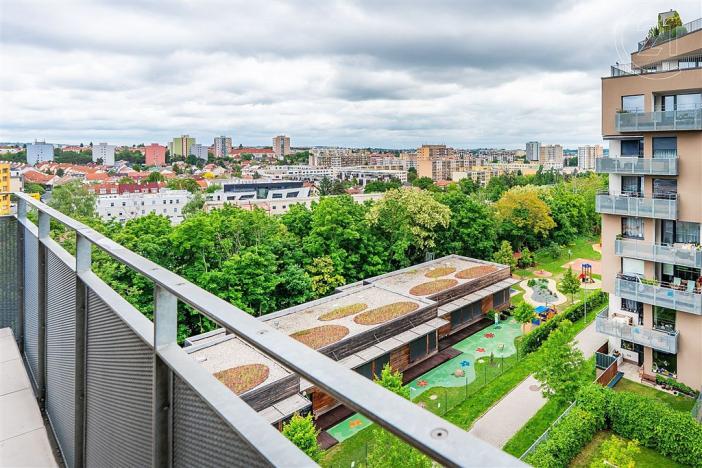 Prodej bytu 4+kk, Praha, Zvěřinova, 108 m2