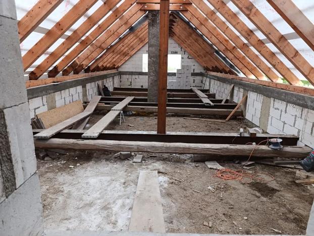 Prodej chalupy, Kožlany, 180 m2