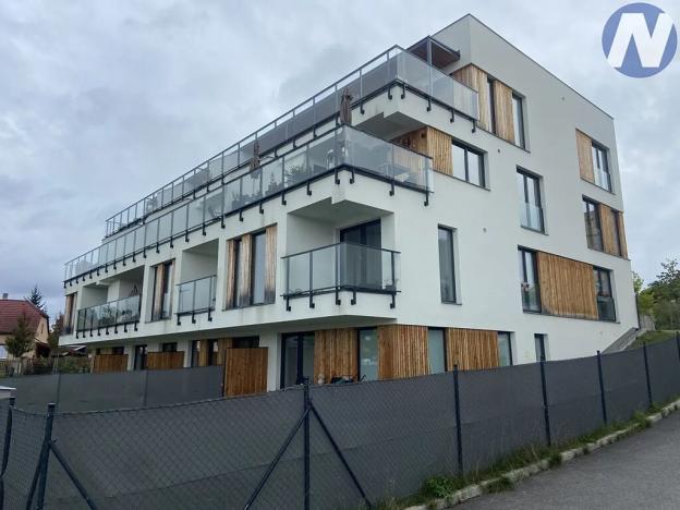 Pronájem bytu 1+kk, Hluboká nad Vltavou, Potoční, 42 m2