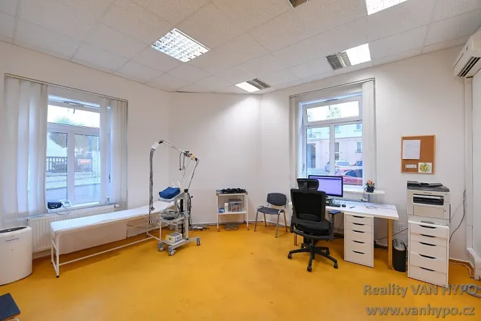 Prodej ordinace, Praha - Vokovice, Kladenská, 145 m2