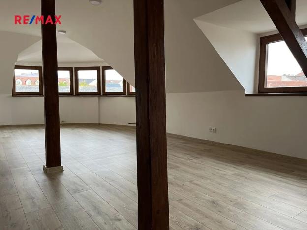 Prodej bytu 4+kk, Kladno, Poštovní náměstí, 123 m2