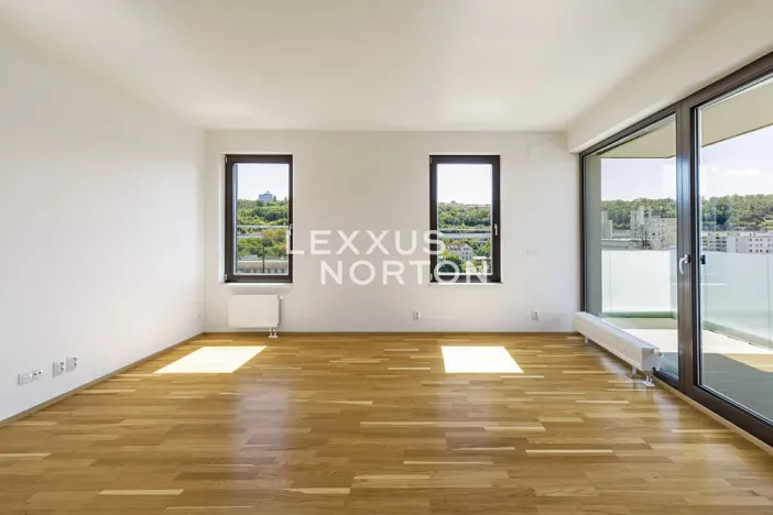 Pronájem bytu 2+kk, Praha - Karlín, Nekvasilova, 60 m2