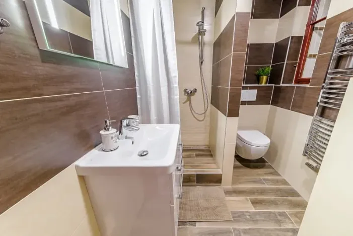 Pronájem bytu 2+1, Praha, Janáčkovo nábřeží, 72 m2