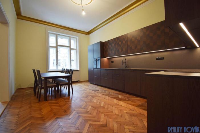 Pronájem bytu 3+1, Praha - Vinohrady, Korunní, 105 m2