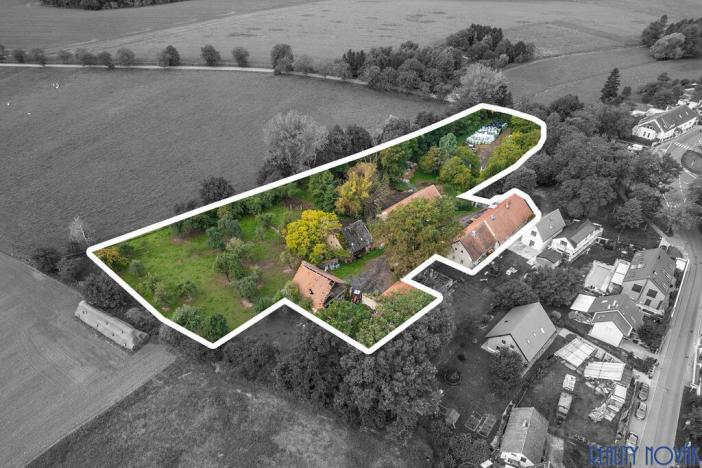 Prodej komerční, Praha - Lipany, Do kopečka, 1539 m2