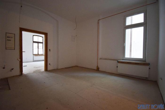 Pronájem kanceláře, Teplice, Českobratrská, 88 m2