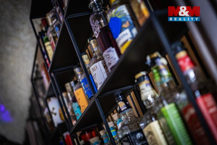 Pronájem restaurace, Benešov, Nádražní, 107 m2