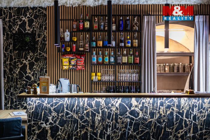 Pronájem restaurace, Benešov, Nádražní, 107 m2
