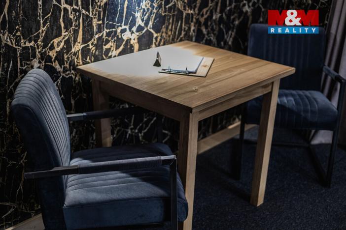 Pronájem restaurace, Benešov, Nádražní, 107 m2